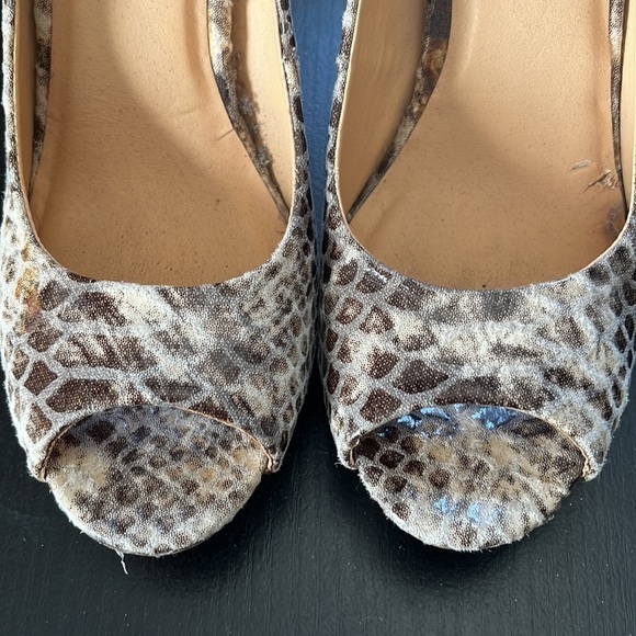 OLD Navy Python Peep Toe High Heels - Picture 3 of 6